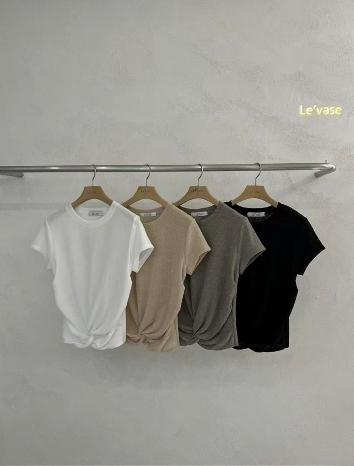Twist-Front Crop Tee 🤍 Soft Knit Basic